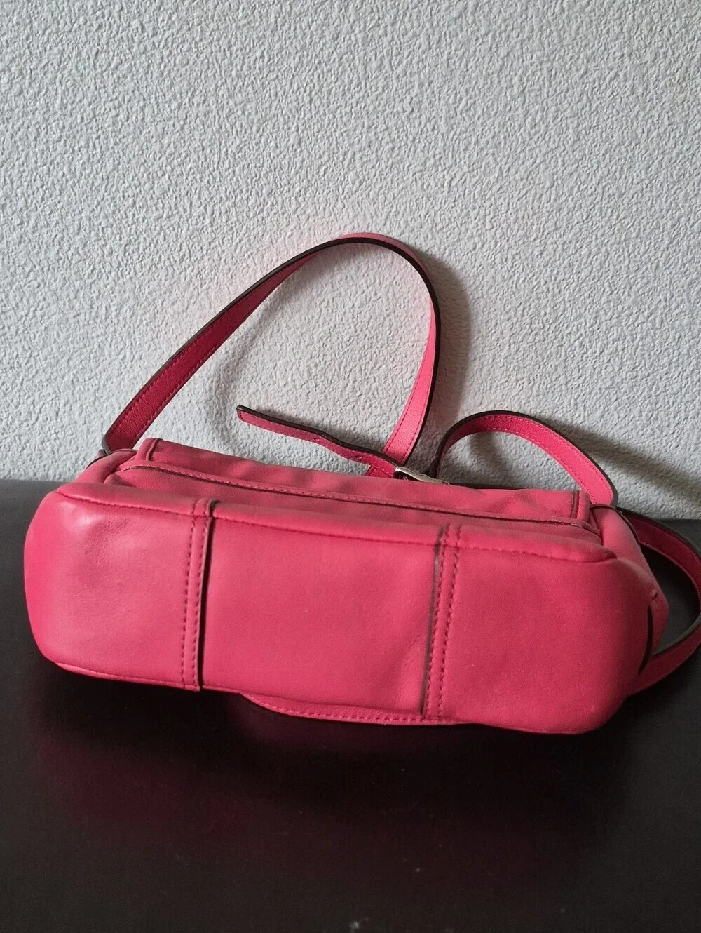 COACH Vintage Y2k Hadley Field Bag in a vibrant strawberry pink color.